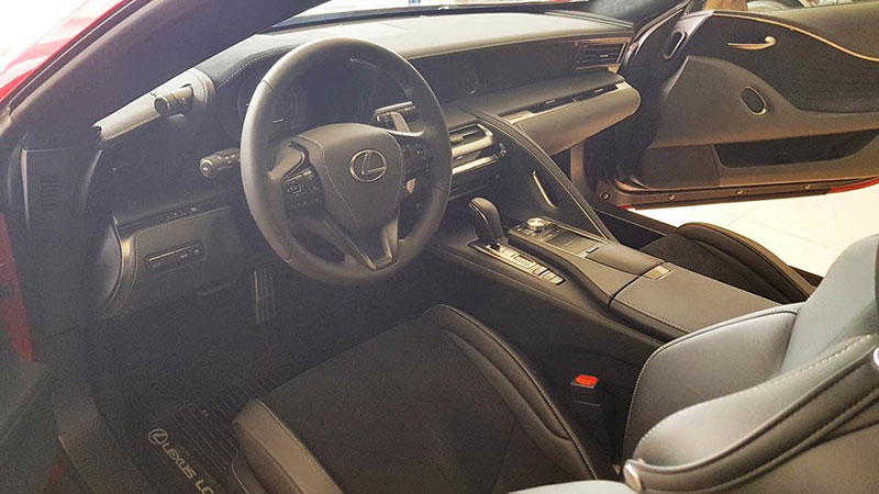 Lexus LC500 - xe chơi giá gần 10 tỷ tại Việt Nam